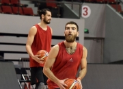 球员训练有素在国际比赛夺冠